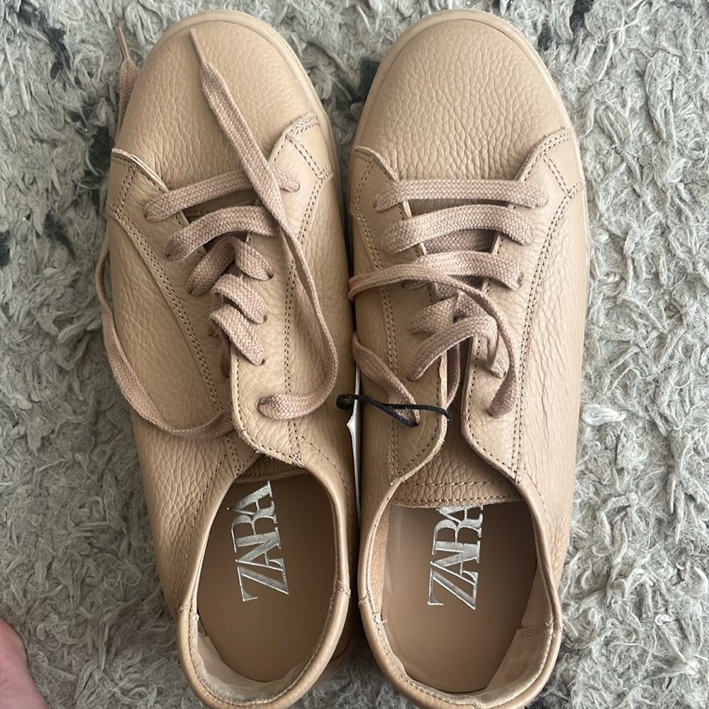 Zara Cream/Pink Genuine Leather Sneakers. NWT. Sadly too small on me.